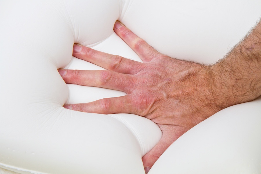 memory foam mattress help back pain